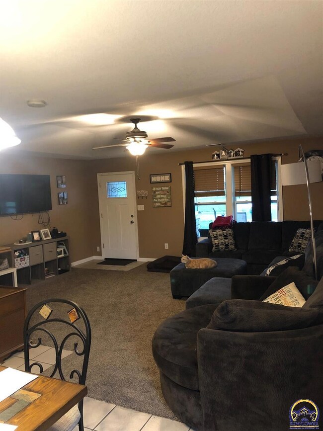 1612 SW 72nd Place, Topeka, KS 66619 - photo 4