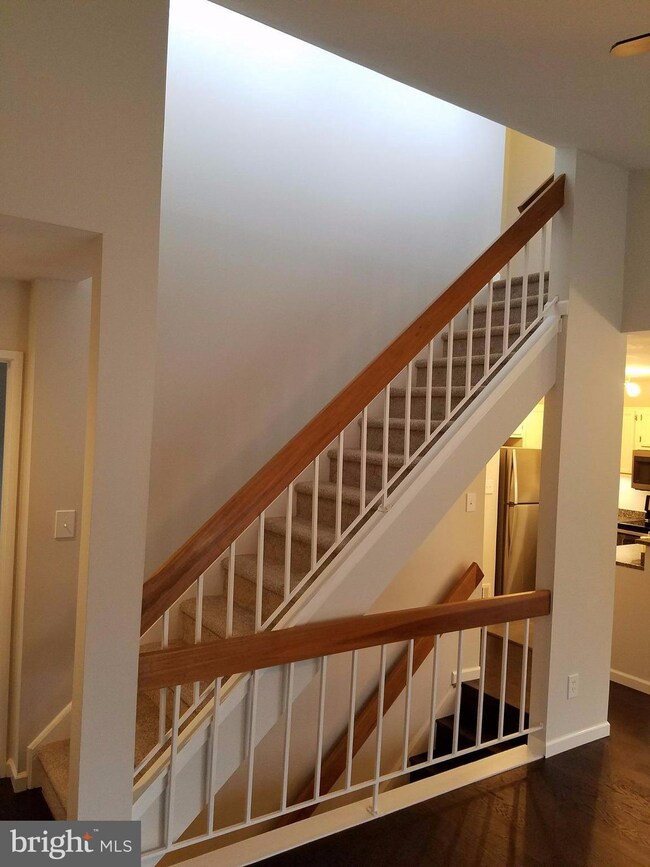 20205 Lea Pond Place, Montgomery Village, MD 20886 - photo 4