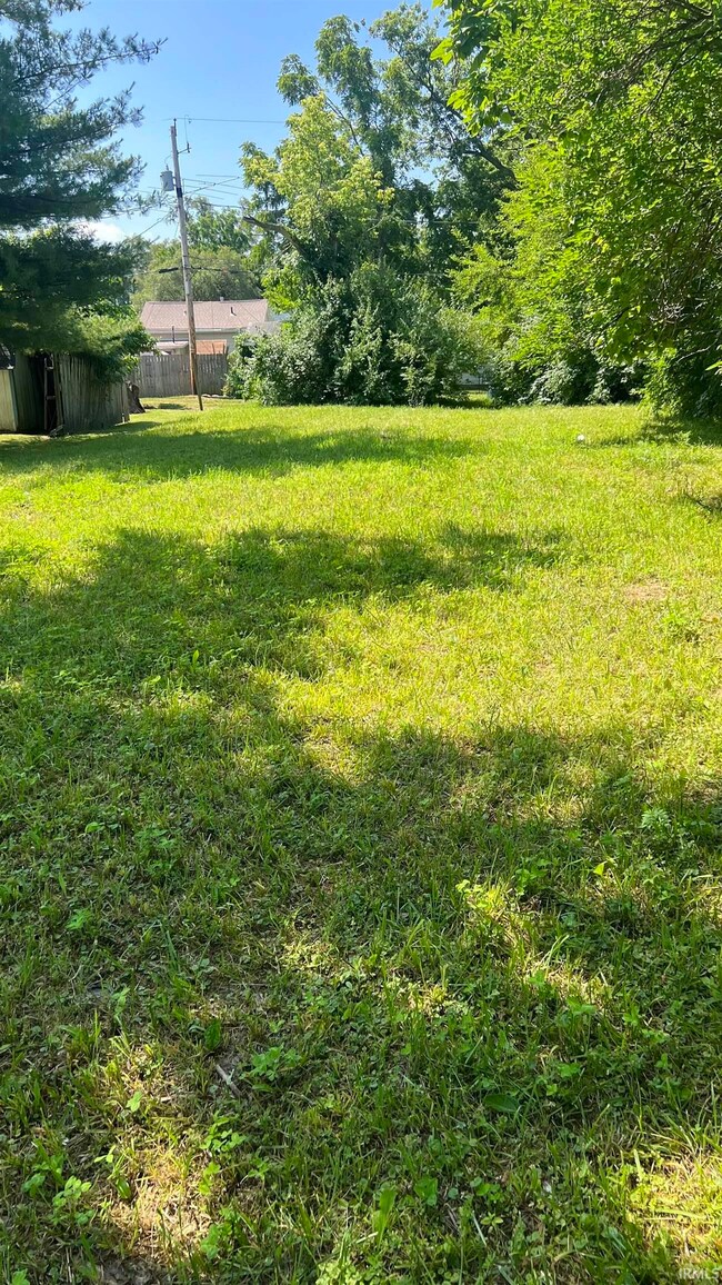 611 E 6th St, Muncie, IN 47302 - photo 3