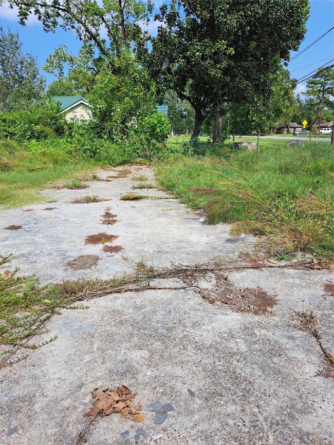 6907 Banyan St, Houston, TX 77028 - photo 2