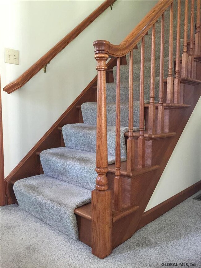 413 Mohawk Ave, Schenectady, NY 12302 - photo 3