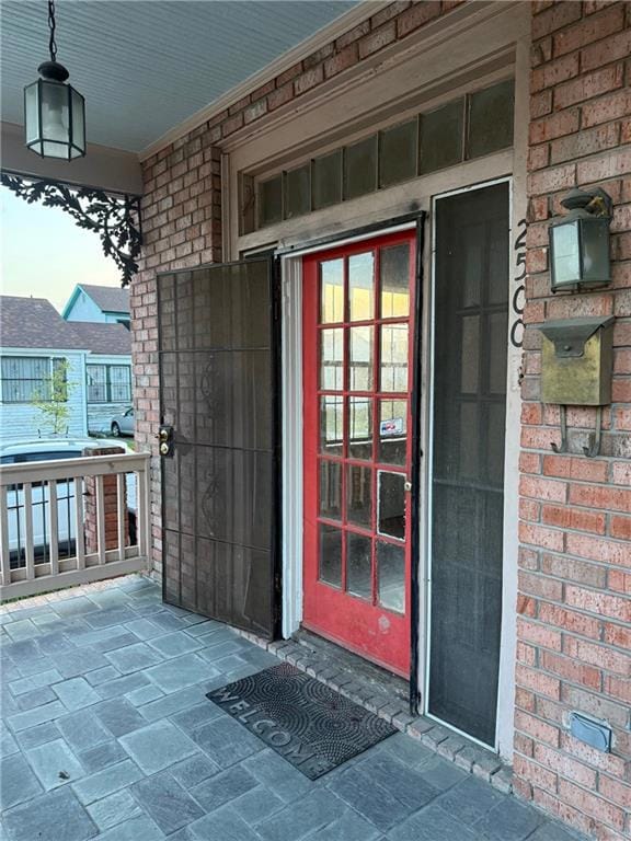 Front door without secrurity door