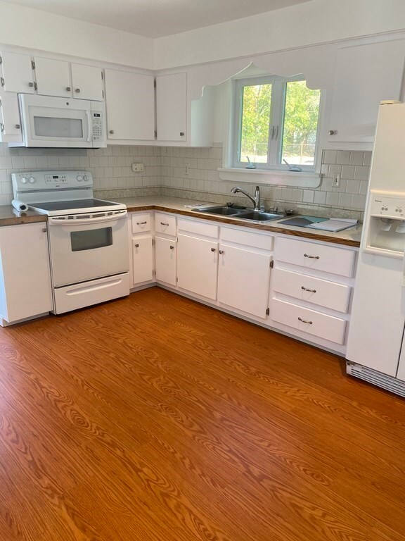 160 Friendship St unit 1, Fall River, MA 02724 - photo 4