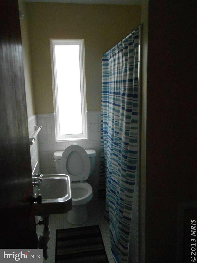 3209 Mulberry Ln, Temple Hills, MD 20748 - photo 7