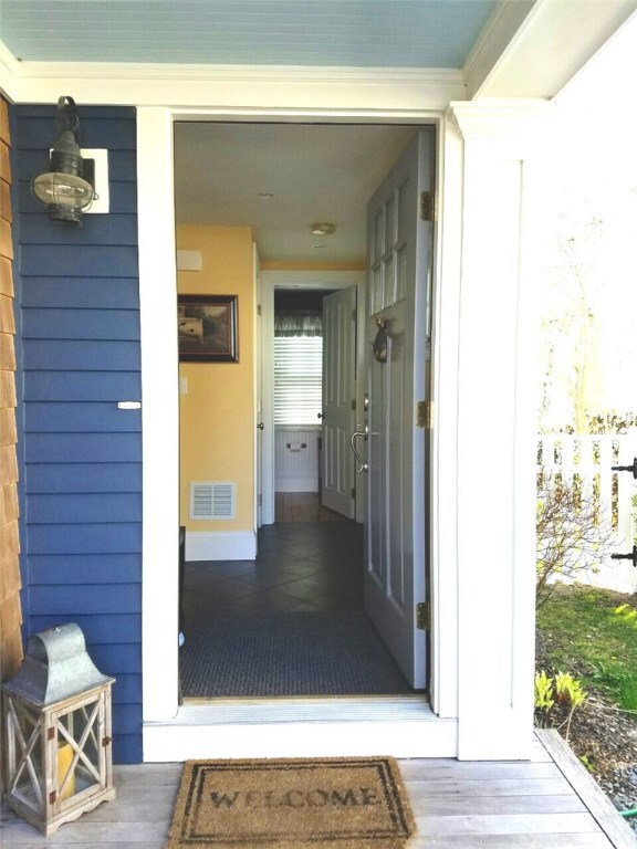 122 Constitution St, Bristol, RI 02809 - photo 2