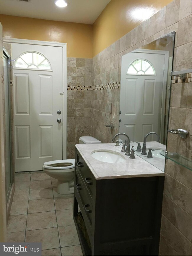 302 W Beech Rd, Sterling, VA 20164 - photo 3