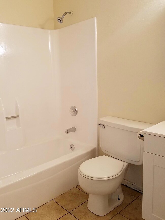 1026 Redfield Bath