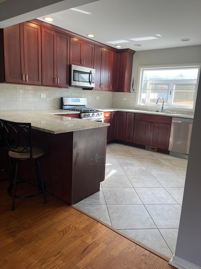 587 Front St, Lisle, IL 60532 - photo 5