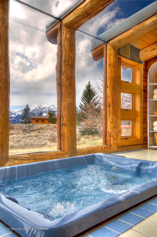 Hot Tub and Sun room