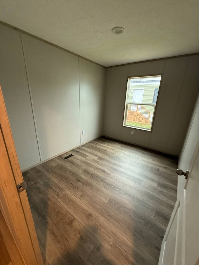 114 E Arlington Dr, Somerset, PA 15501 - photo 3