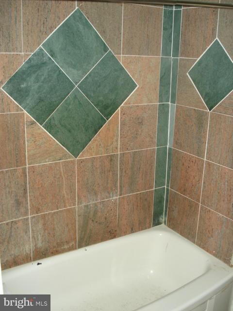 4104 Parkwood Ave, Baltimore, MD 21206 - photo 3