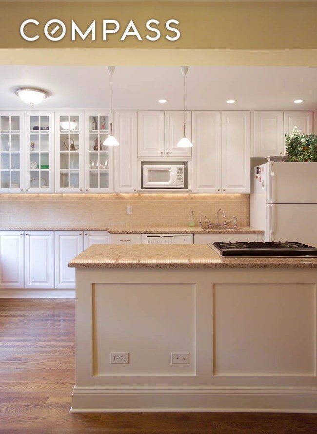 433 W 34th St unit 5J, New York, NY 10001 - photo 4