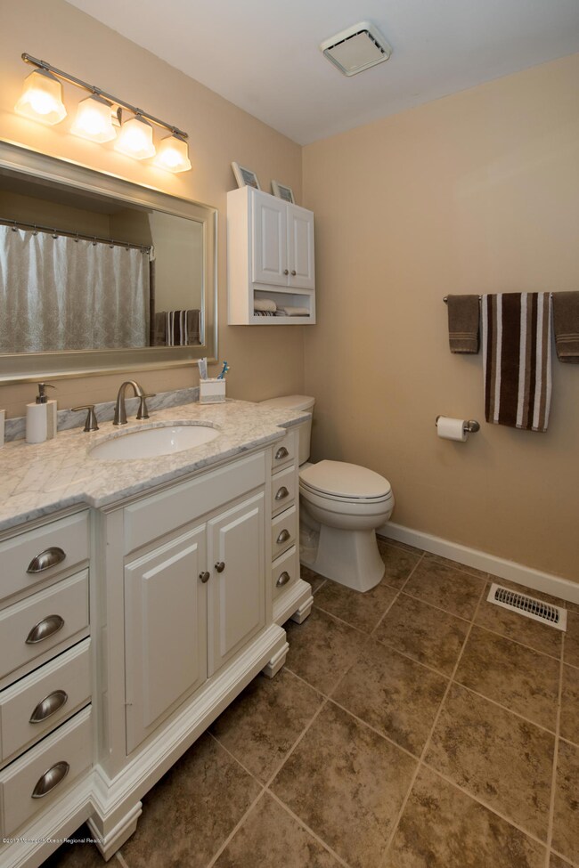 2703 Ashford Ct, Middletown, NJ 07748 - photo 6