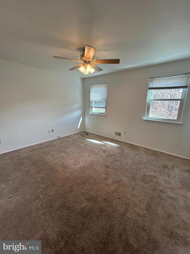 24101 Ridge Rd, Germantown, MD 20876 - photo 6