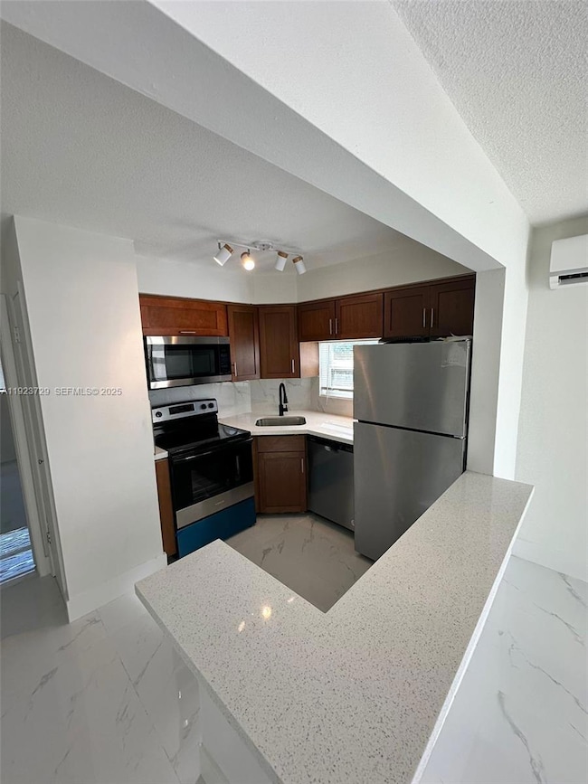 1520 NE 56th St unit 8, Fort Lauderdale, FL 33334 - photo 2