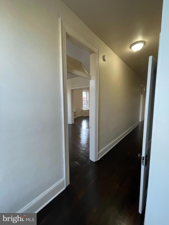 143 E Antietam St unit 2, Hagerstown, MD 21740 - photo 3