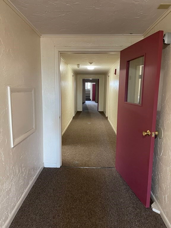 270 E Haverhill St unit 20, Lawrence, MA 01841 - photo 6