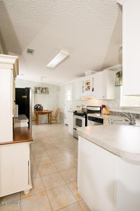 1031 Sebastian Rd - Kitchen 2