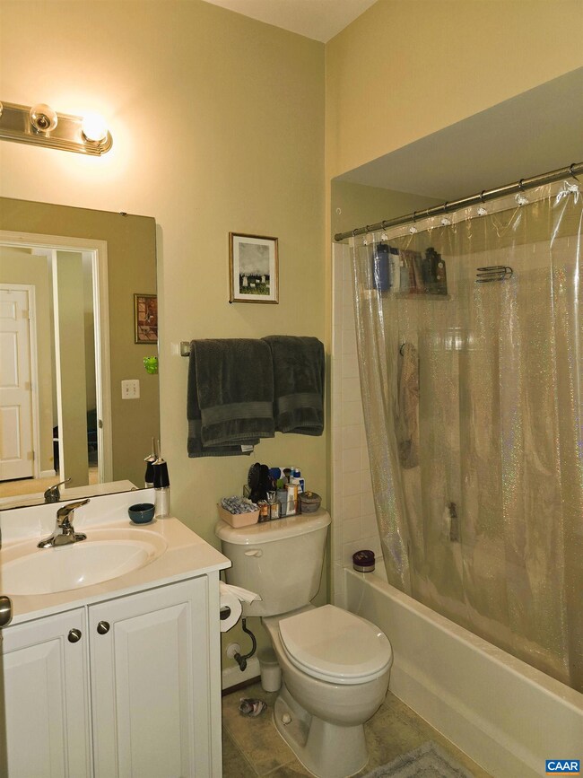 927 Bing Ln, Charlottesville, VA 22903 - photo 7