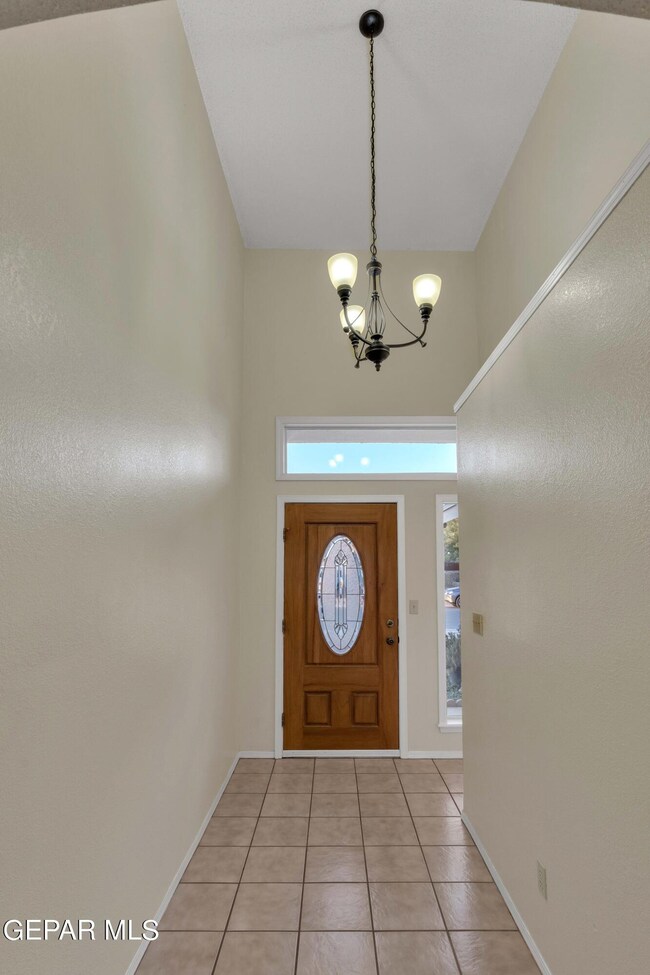 13924 Jeweled Desert Dr, Horizon City, TX 79928 - photo 2