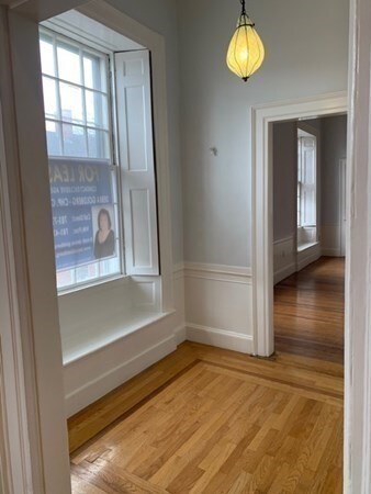 11 Central St unit 2, Salem, MA 01970 - photo 4