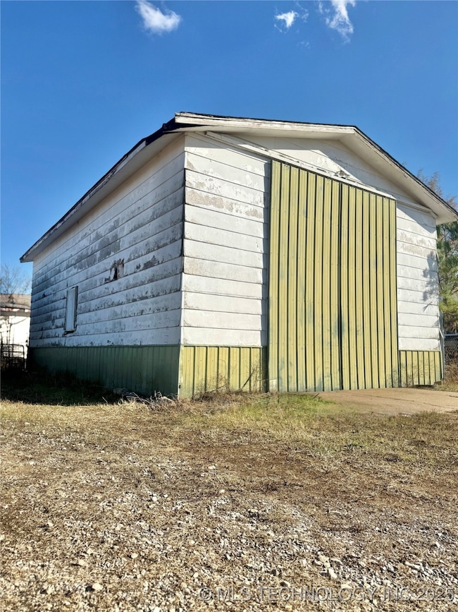 827 Graham Rd, Stroud, OK 74079 - photo 2