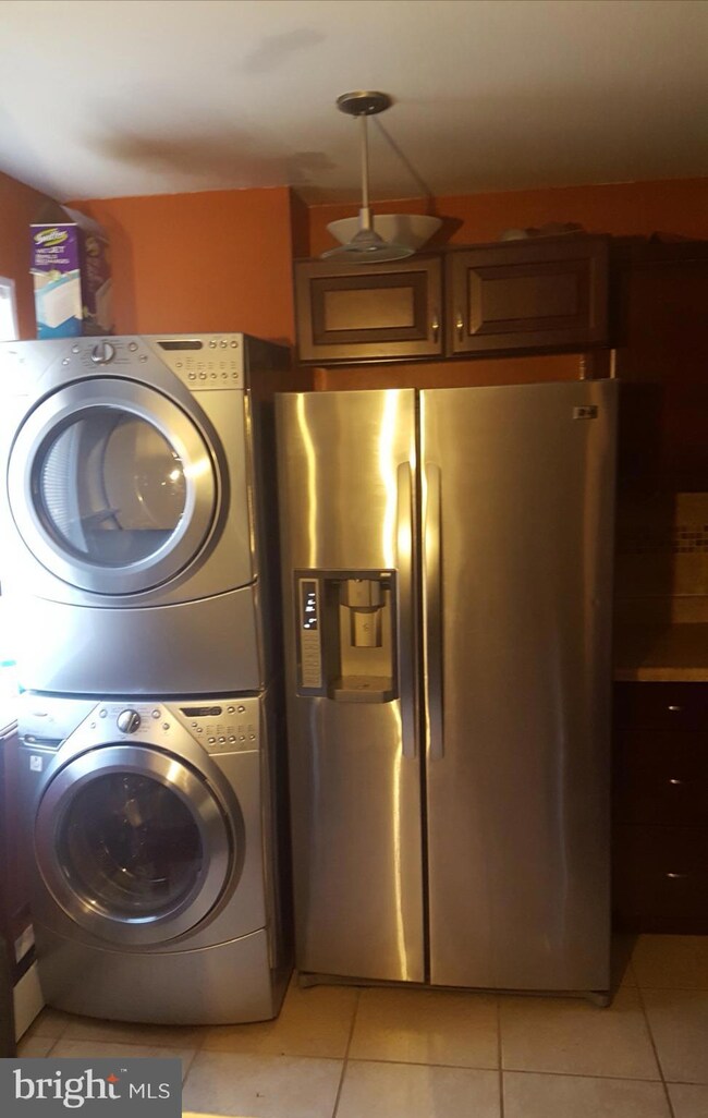 5605 Rollins Ln, Capitol Heights, MD 20743 - photo 7