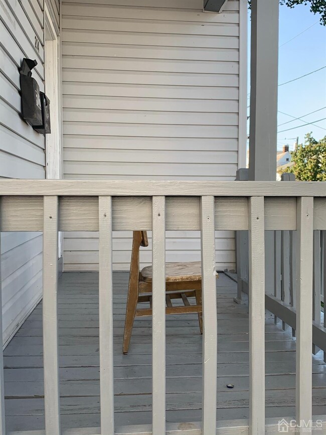 214 Hale St, New Brunswick, NJ 08901 - photo 5