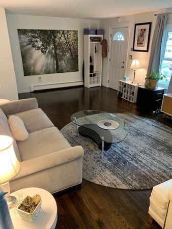 142 Maple St, Needham, MA 02492 - photo 2