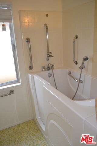 2nd Bathroom - Walk In Tub