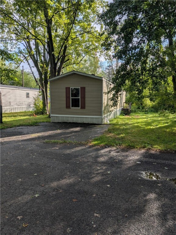 8008 Ridge Rd unit 6, Sodus, NY 14551 - photo 2