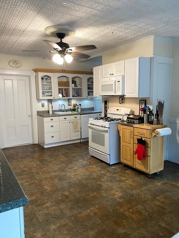 10 Grant St unit 1, Natick, MA 01760 - photo 6