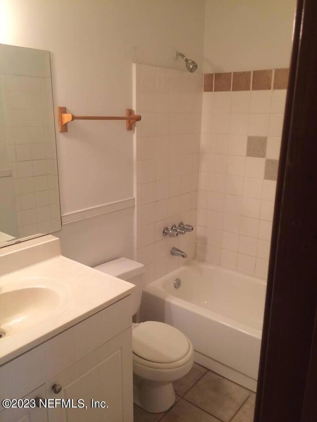 4459 Melissa Ct N, Jacksonville, FL 32210 - photo 4