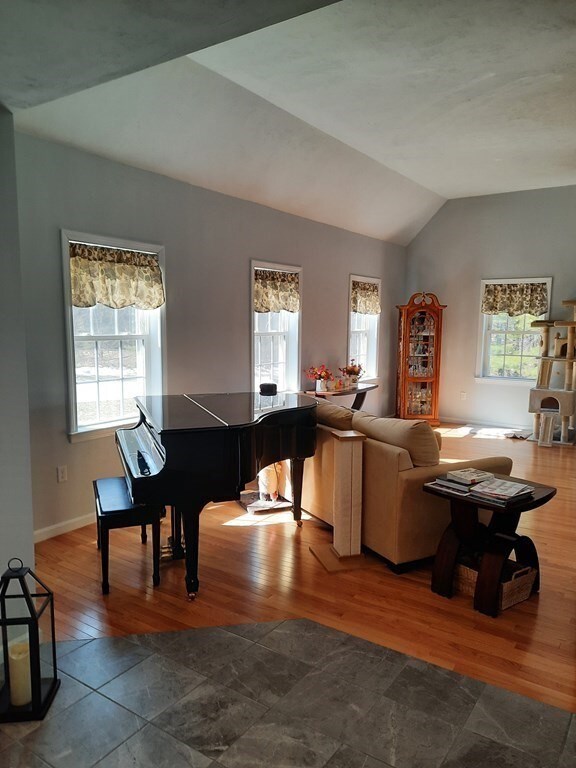 49 Chisholm Trail, Lancaster, MA 01523 - photo 4