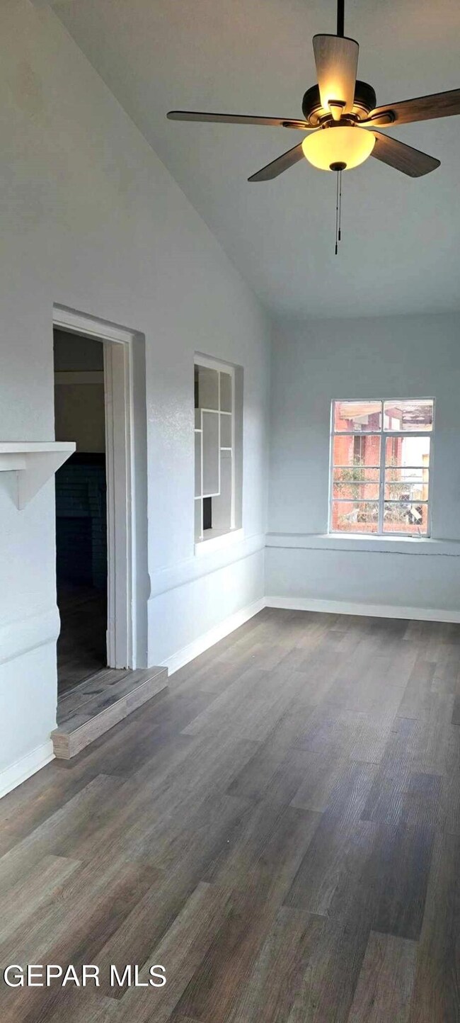 3209 Mountain Ave, El Paso, TX 79930 - photo 5