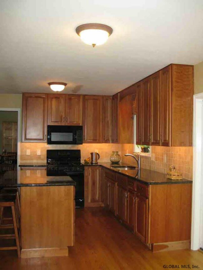 47 Cobble Hill Dr, Gansevoort, NY 12831 - photo 5