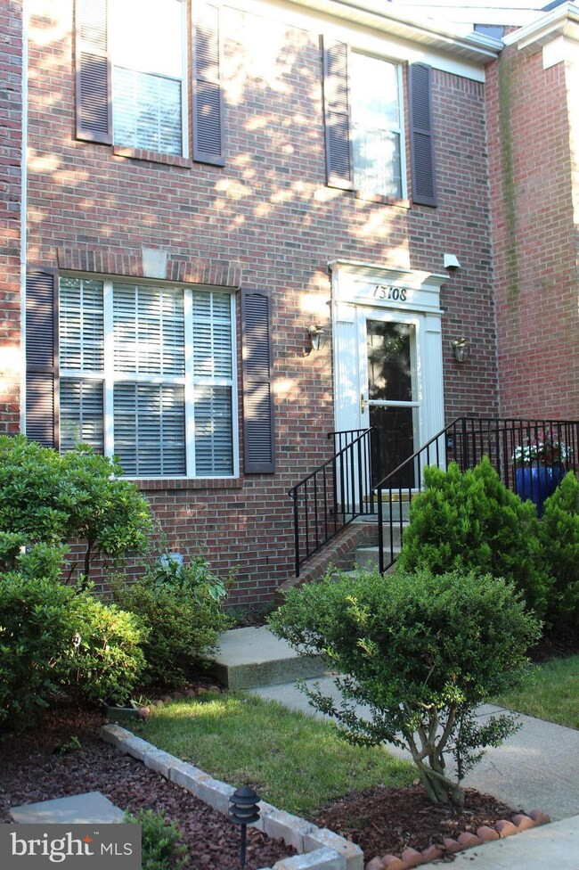 13108 Deer Path Ln, Germantown, MD 20874 - photo 2