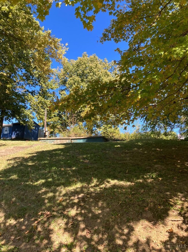 131 W Neff St, Laurel, IN 47024 - photo 3