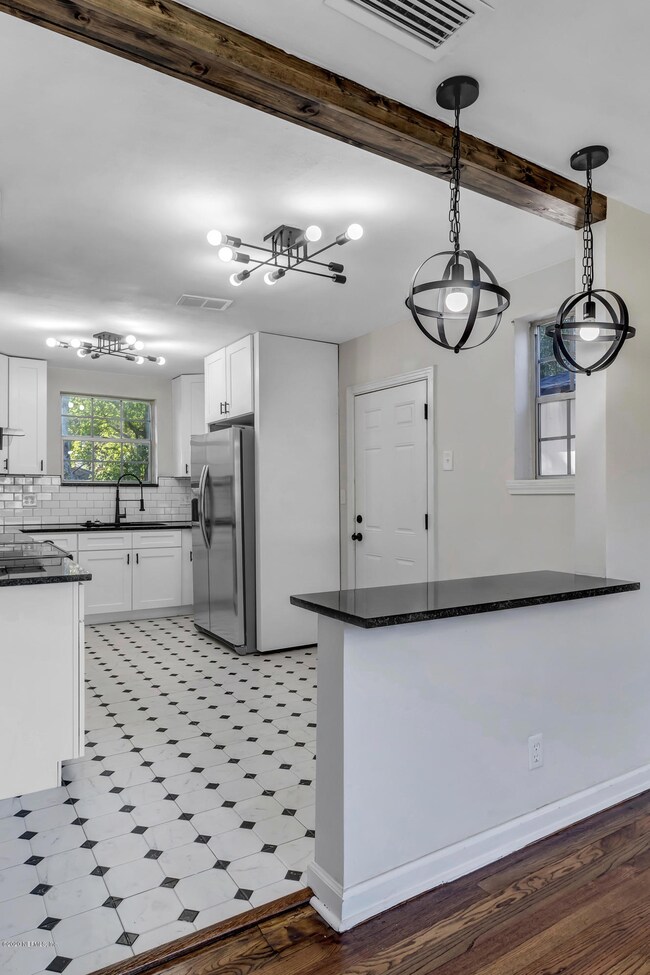 5072 Lawnview St, Jacksonville, FL 32205 - photo 4