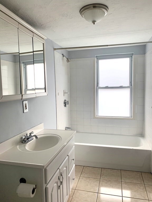 136 Wrentham St unit 2, Dorchester Center, MA 02124 - photo 6