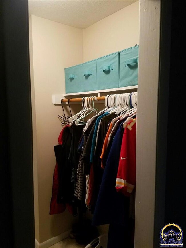 2932 SW Atwood Ave, Topeka, KS 66614 - photo 7