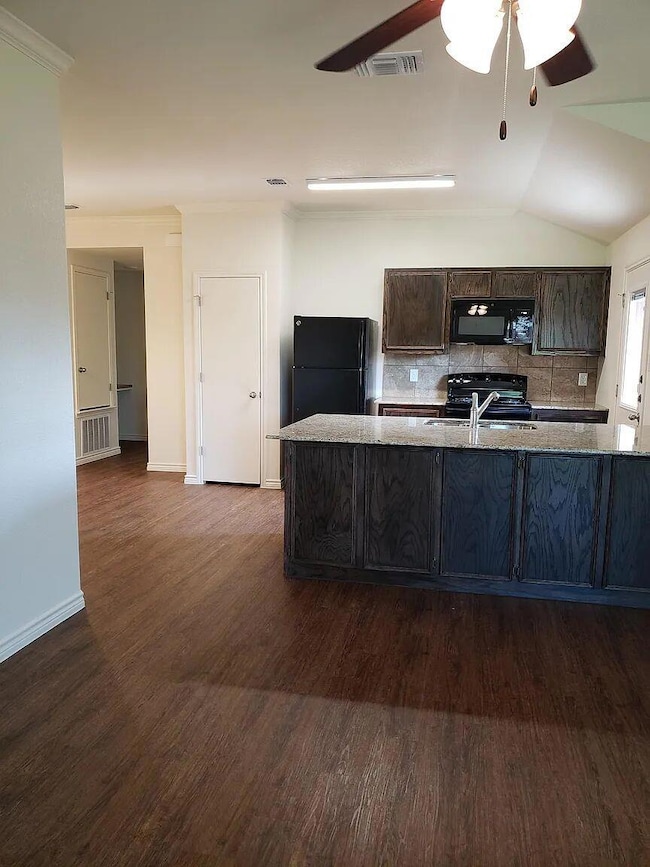 895 Twin Oaks Dr unit B, Temple, TX 76504 - photo 5