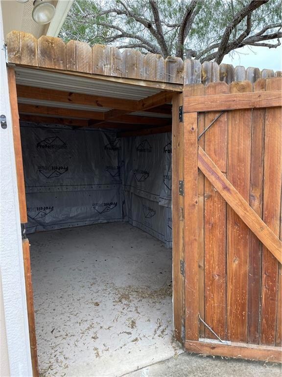 3911 Lark Dr, Mission, TX 78572 - photo 7