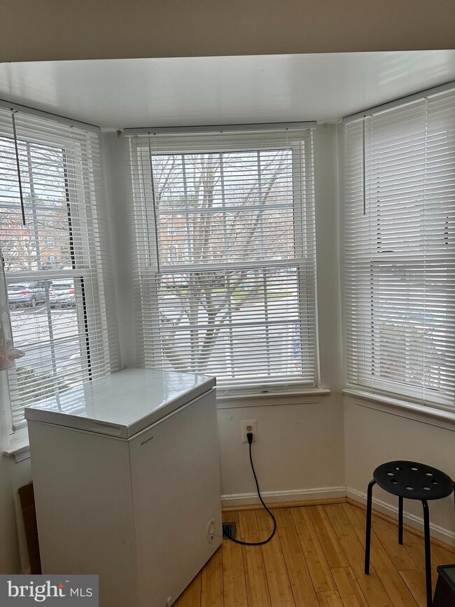 15819 Erwin Ct, Bowie, MD 20716 - photo 7