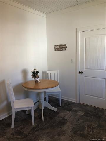 202 Mcconnell St, Clover, SC 29710 - photo 6