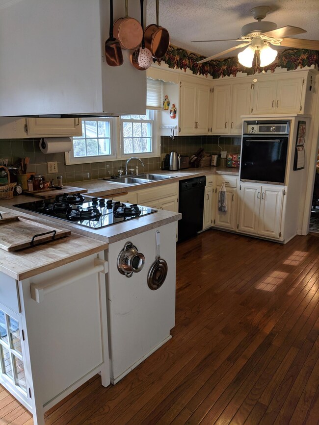 202 W Aven Ave, Nixa, MO 65714 - photo 3