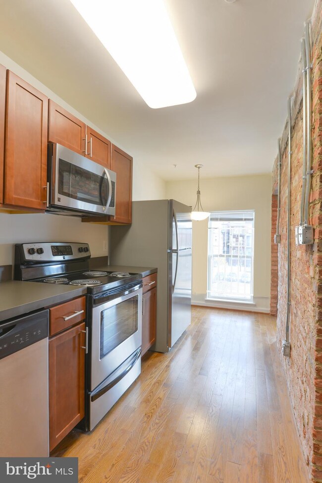1707 N Charles St unit 305, Baltimore, MD 21201 - photo 4