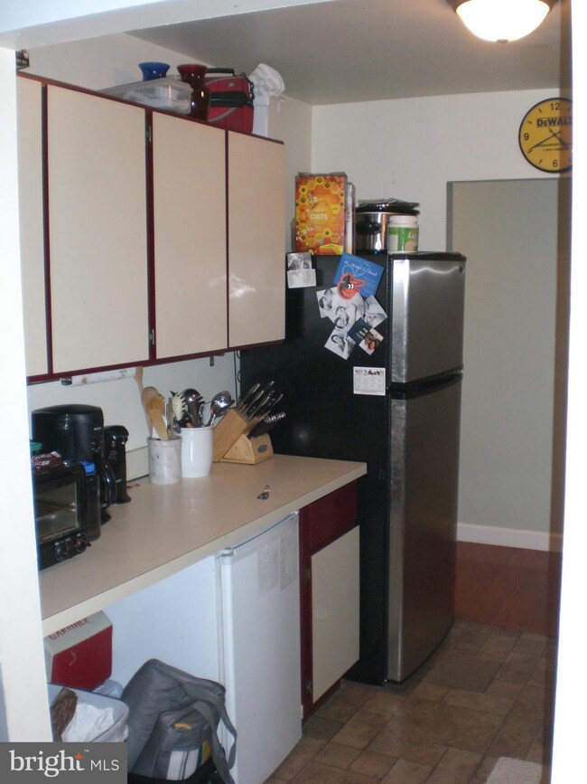 15 Canterbury Square unit 302, Alexandria, VA 22304 - photo 4