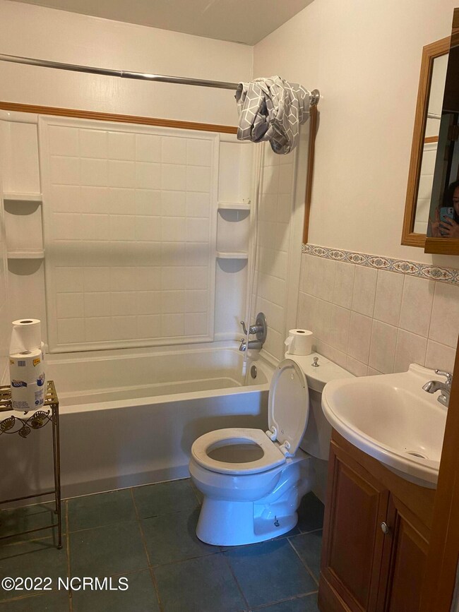 1266 Wolf Swamp Rd, Jacksonville, NC 28546 - photo 3