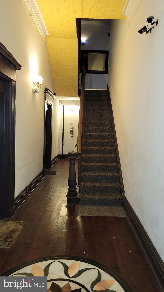 312 N Paca St unit 3, Baltimore, MD 21201 - photo 3